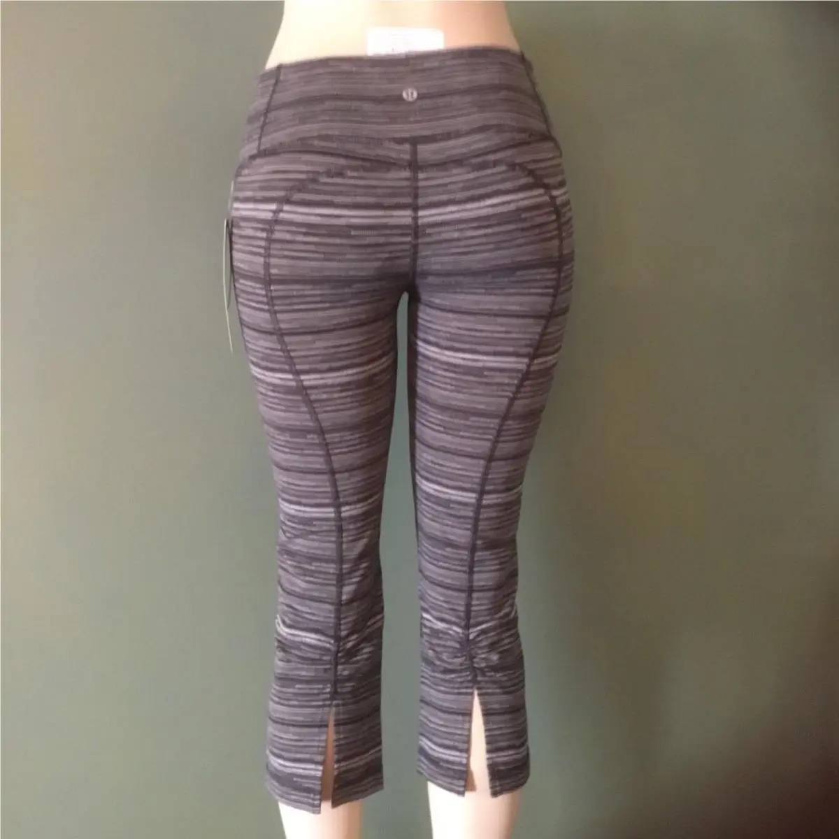 Lululemon clothing - CSGG - cyber black deep coal 2
