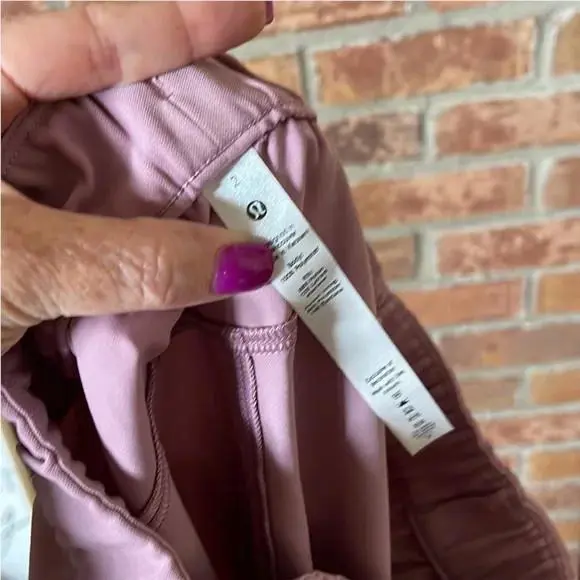 Lululemon clothing - Pink 4