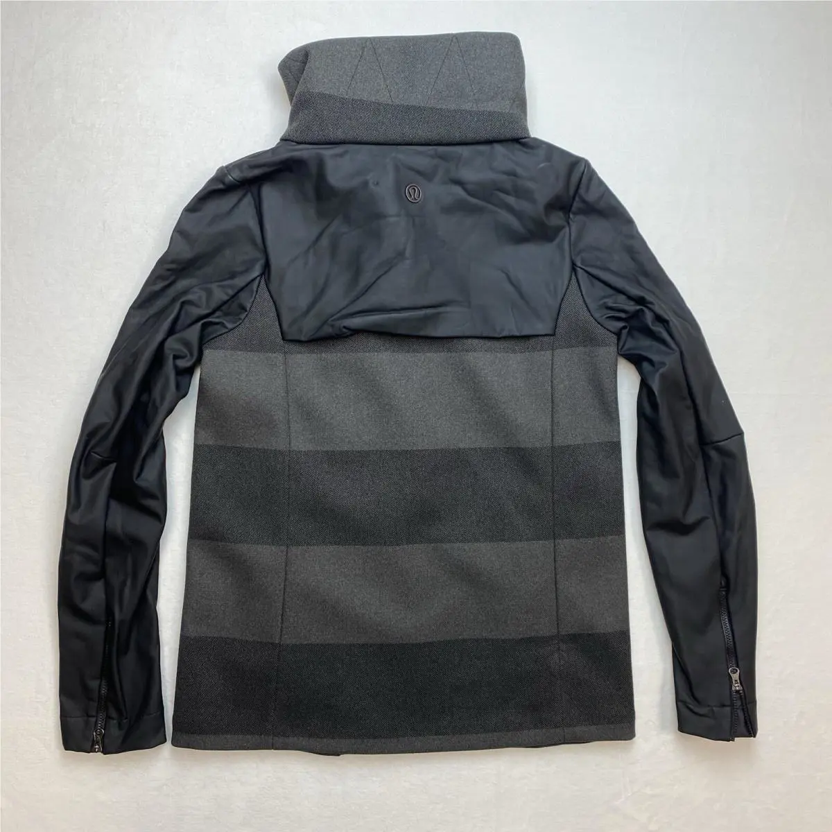 Lululemon clothing - Brisky Biker - Brisky Biker - Gray 10