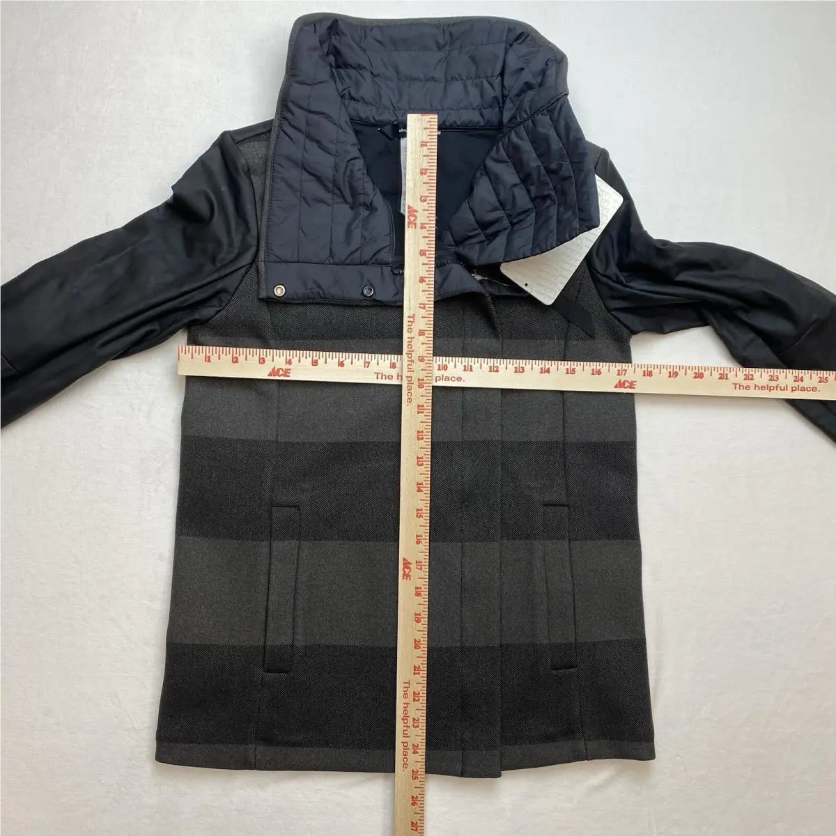 Lululemon clothing - Brisky Biker - Brisky Biker - Gray 6