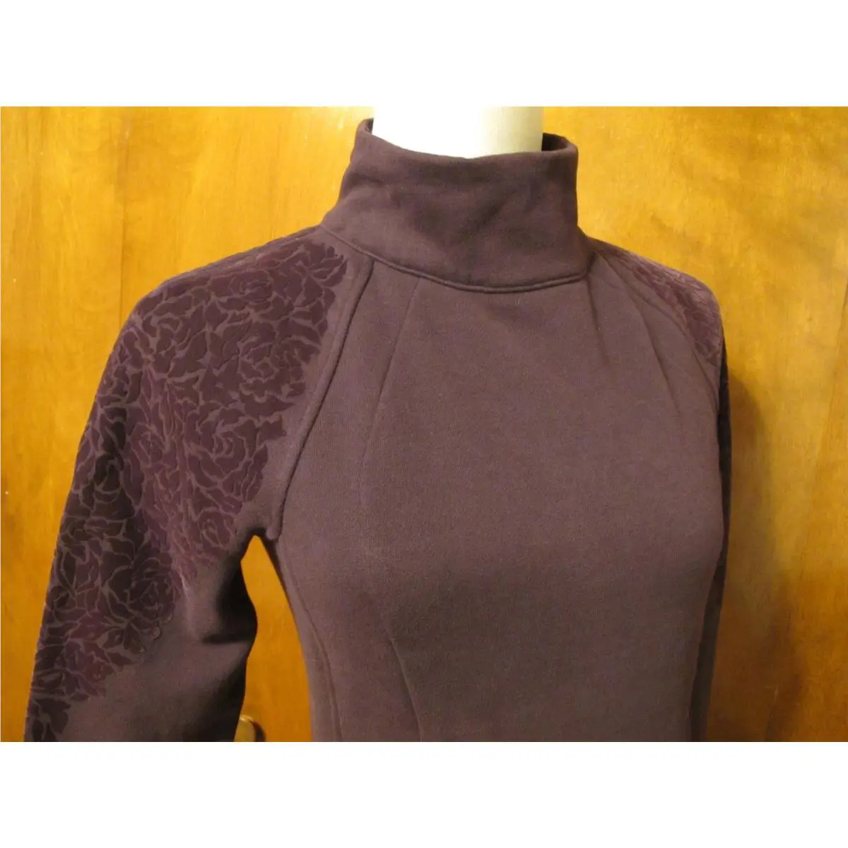 Lululemon clothing - chocolate 6