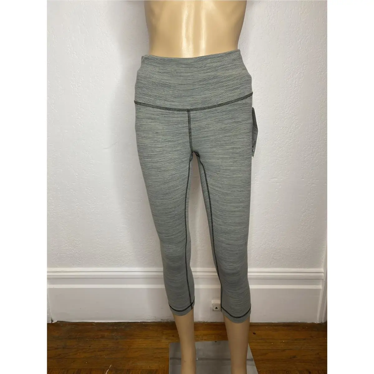 Lululemon clothing - Gray 0