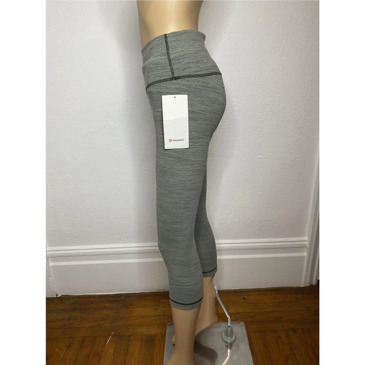 Lululemon clothing - Gray 2