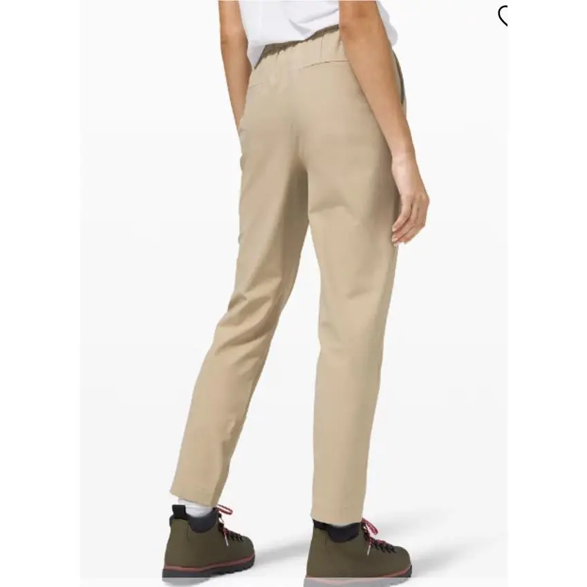 Lululemon clothing - Beige 2