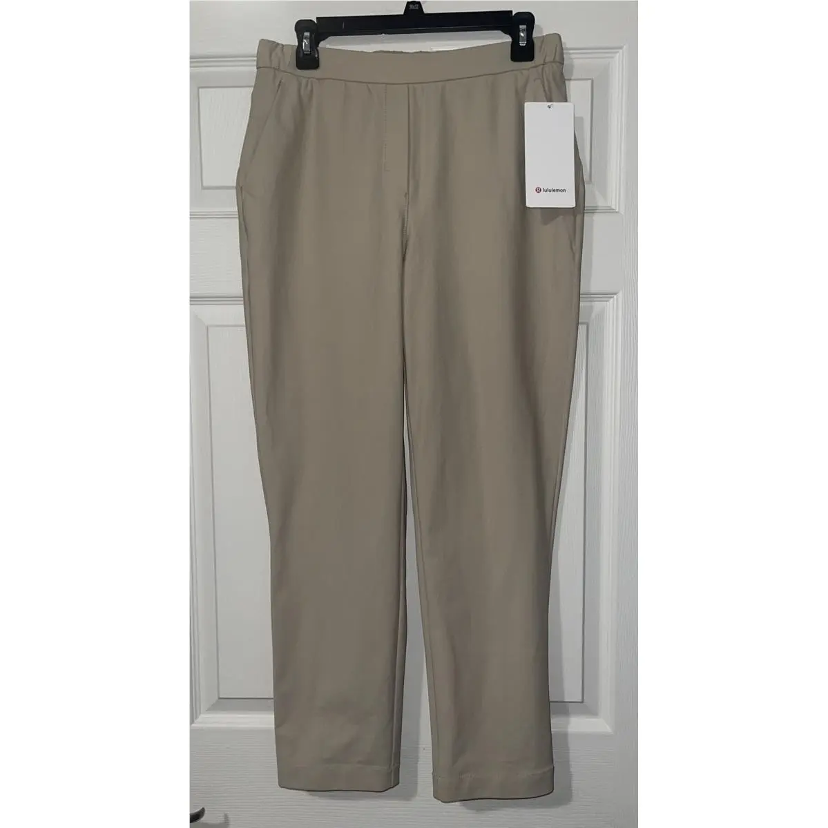Lululemon clothing - Beige 4