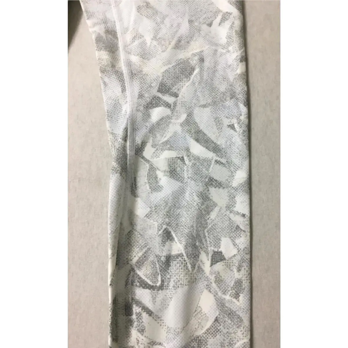Lululemon clothing - White 0