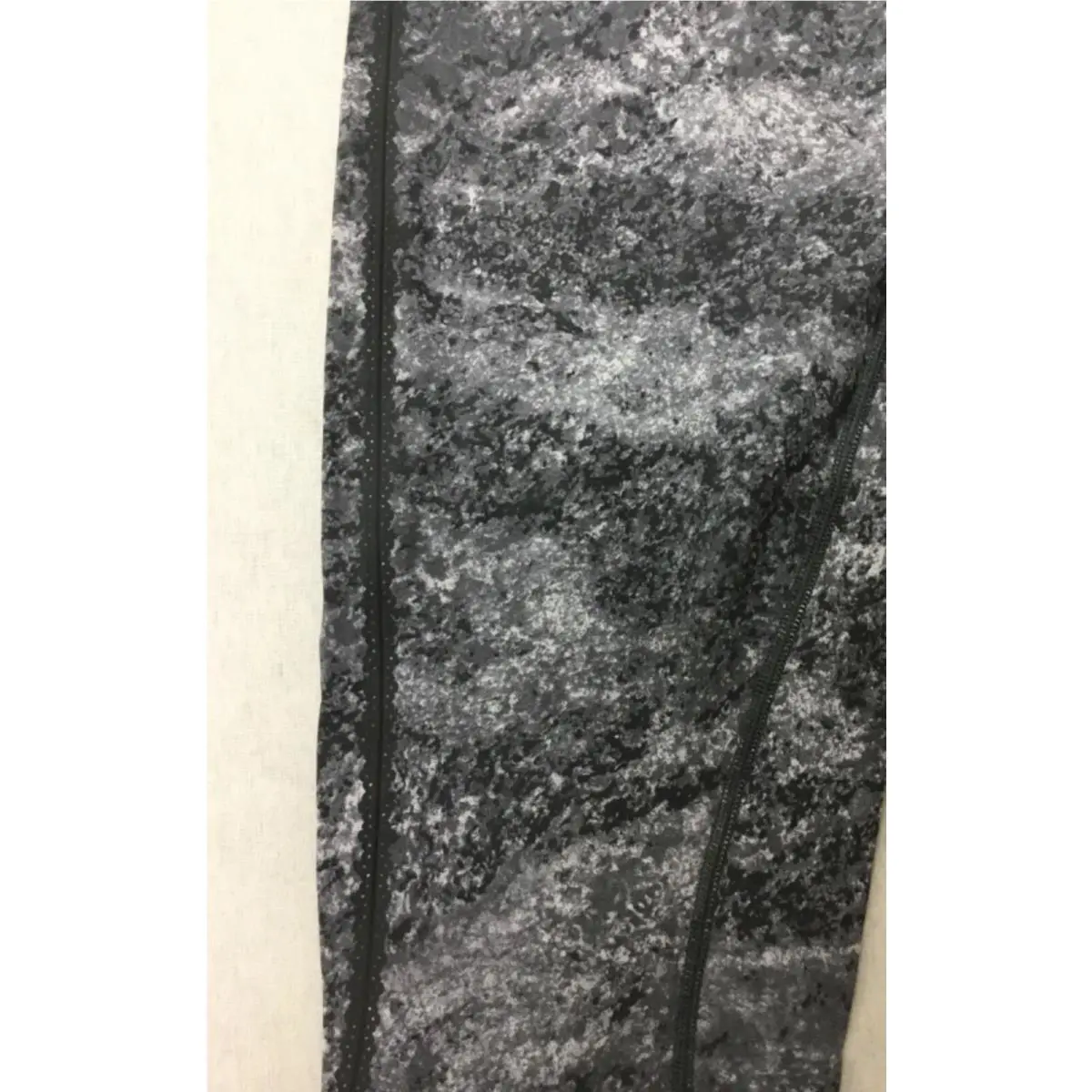 Lululemon clothing - Grey 0