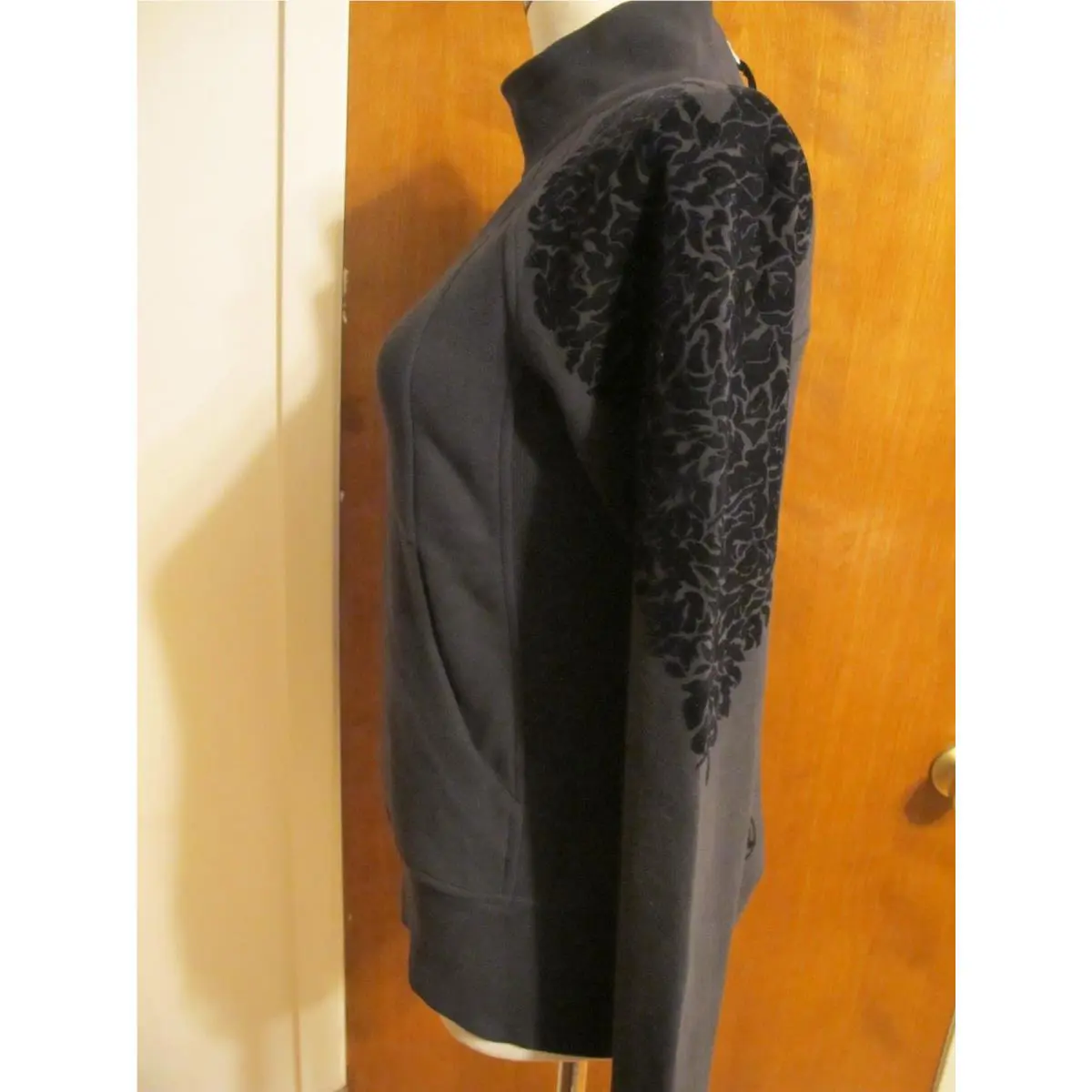 Lululemon clothing - Black 6