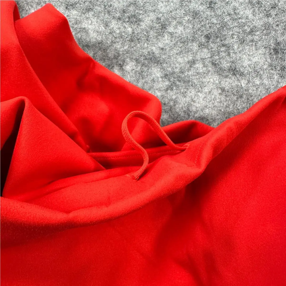 Lululemon clothing - Red 5