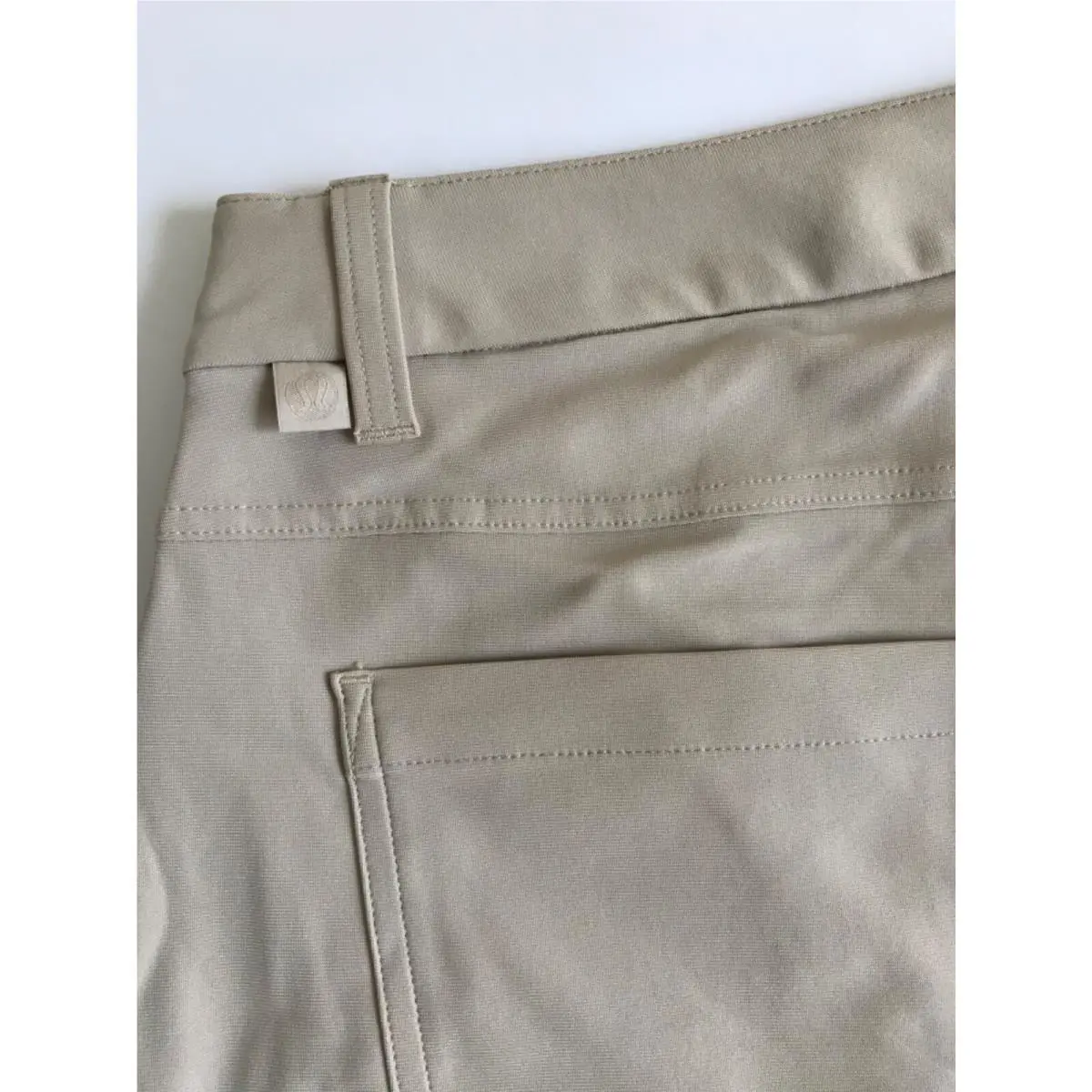 Lululemon clothing - Beige 4