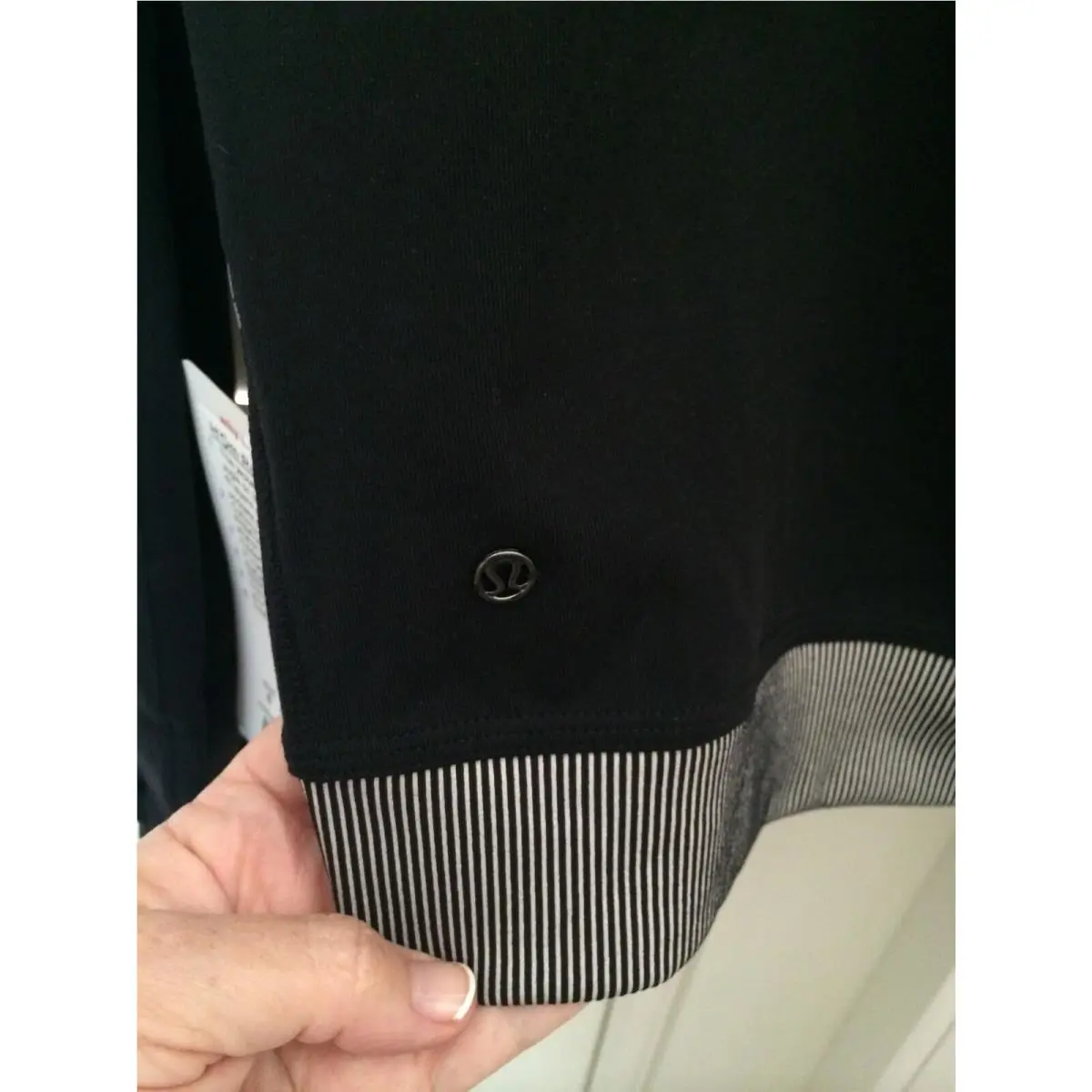 Lululemon clothing - Black 4