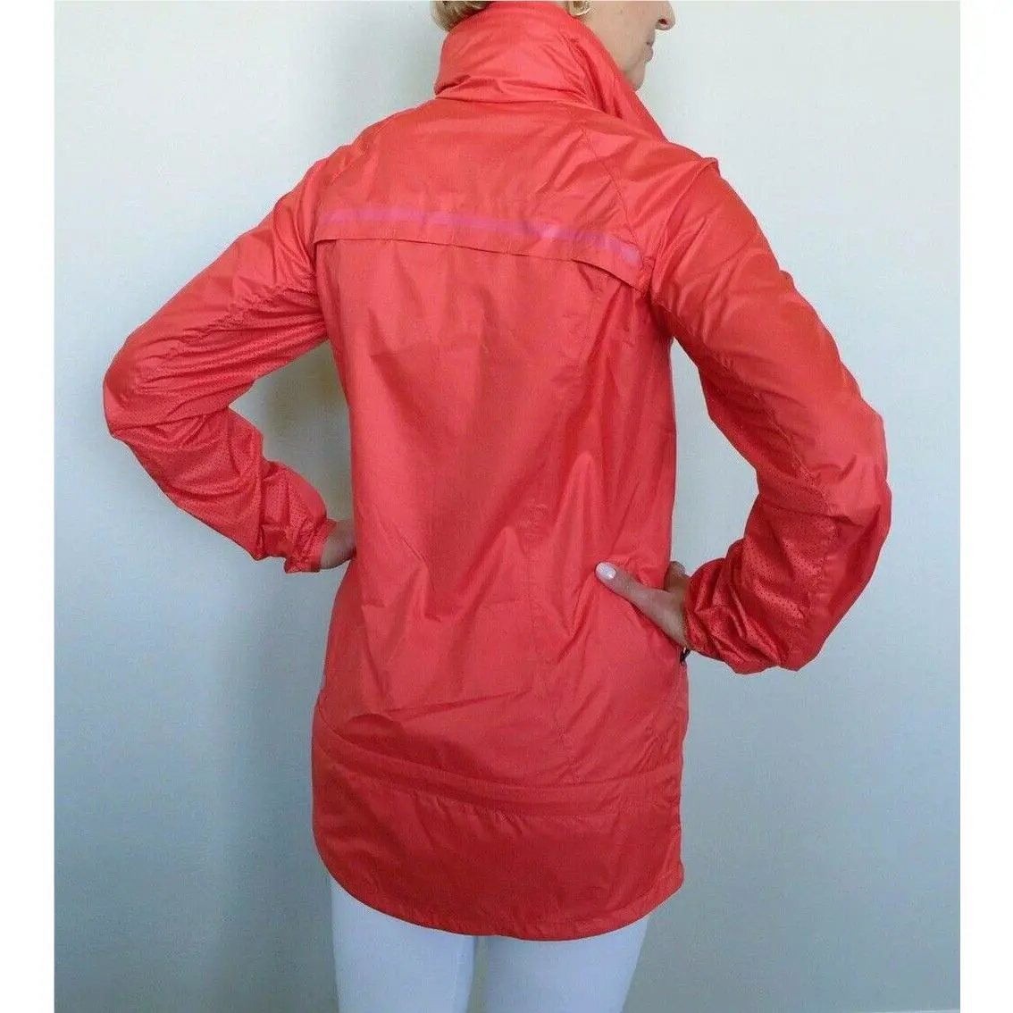Lululemon clothing - Atomic Red 1