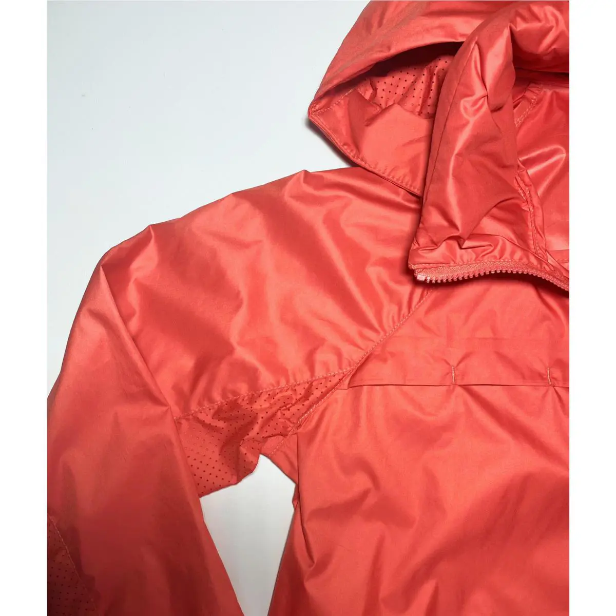Lululemon clothing - Atomic Red 4