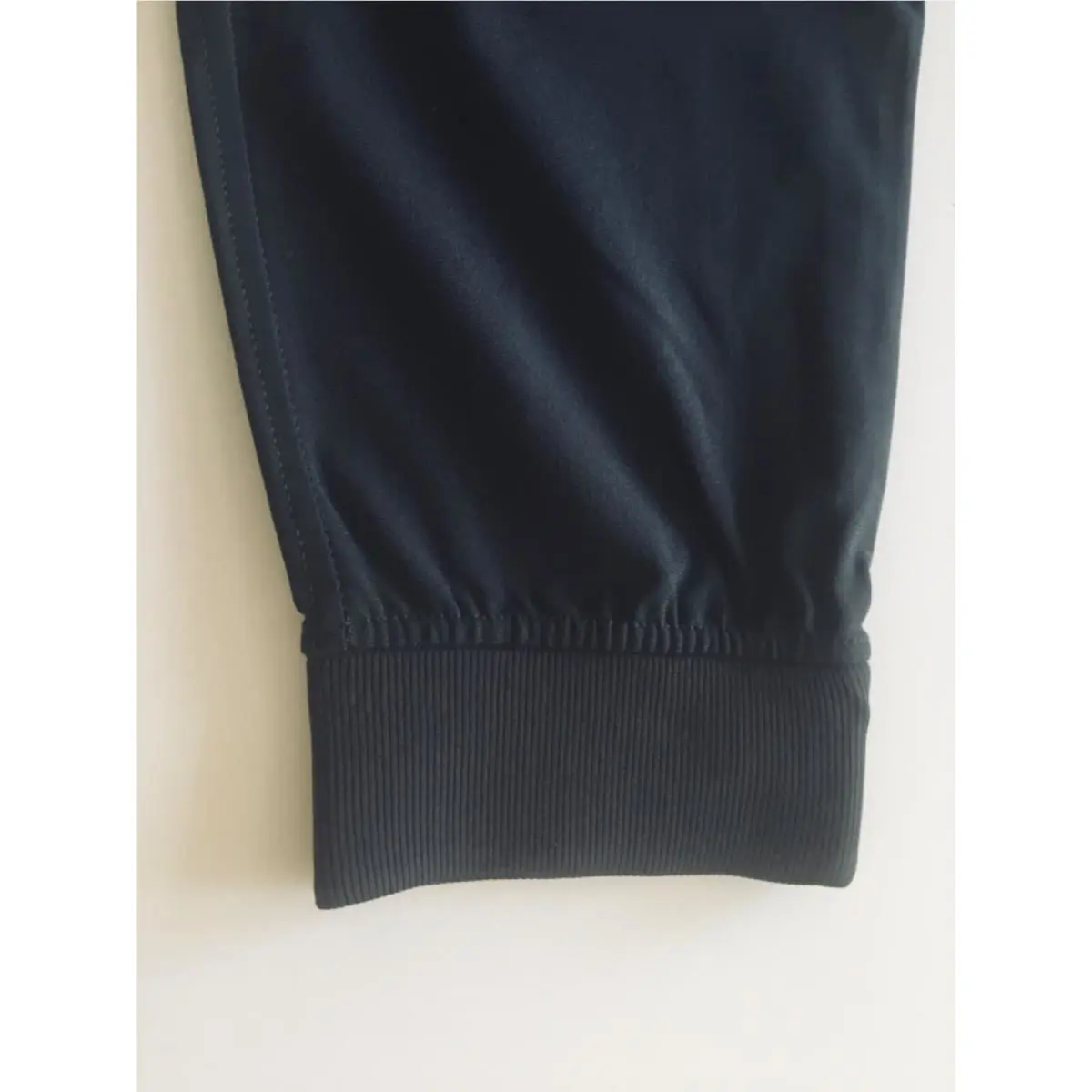 Lululemon clothing - Obsidian 2