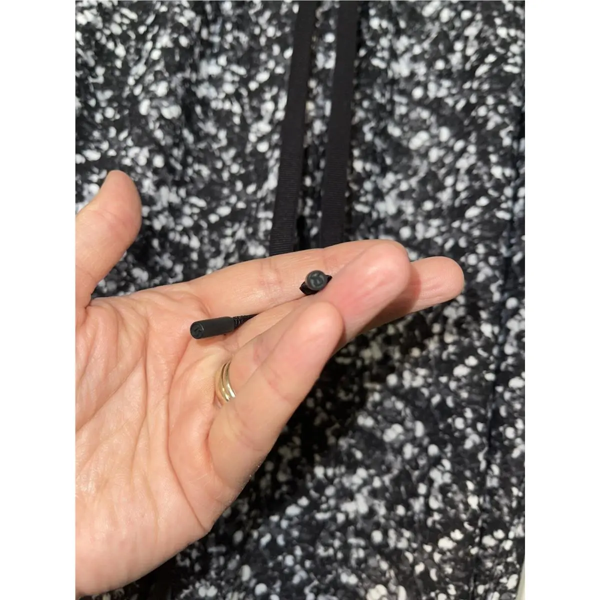 Lululemon clothing - Black Gray 7