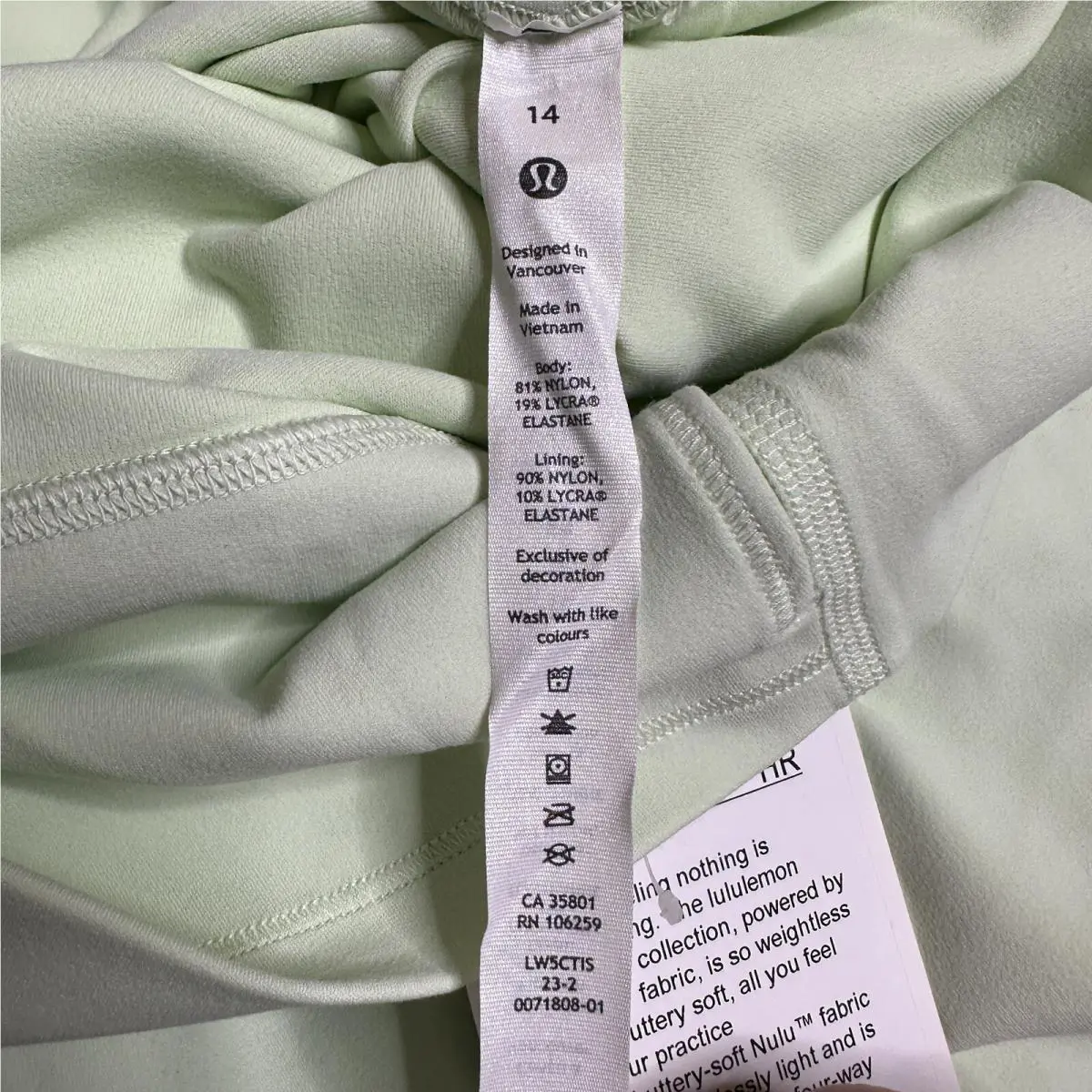 Lululemon clothing - Green 1
