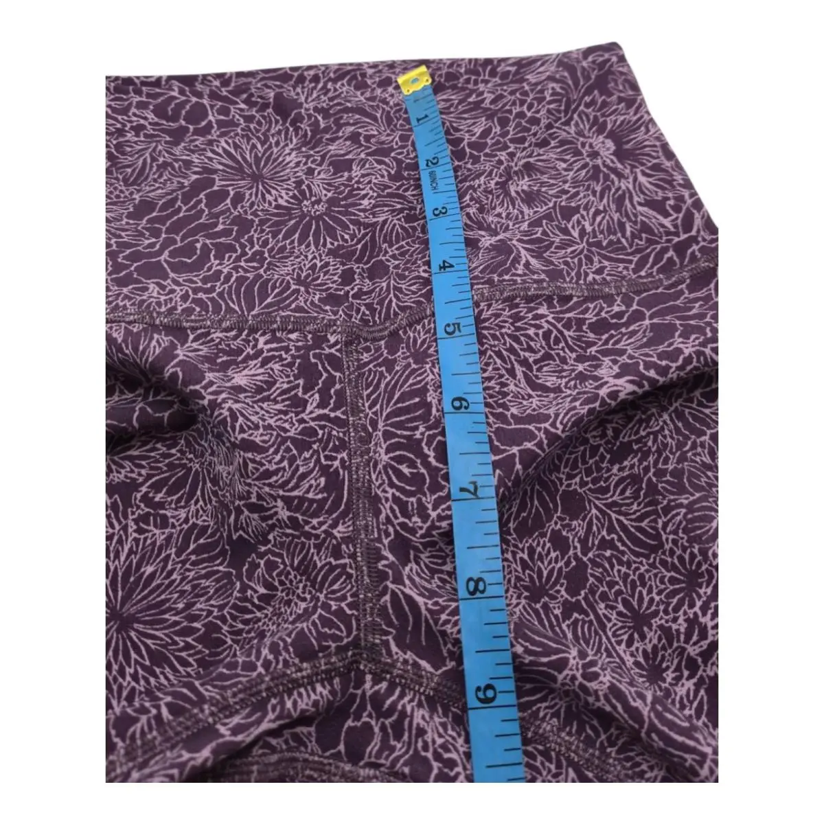 Lululemon clothing - arqe 3