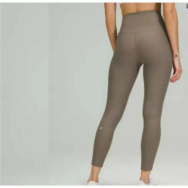 Lululemon clothing - Rover 1