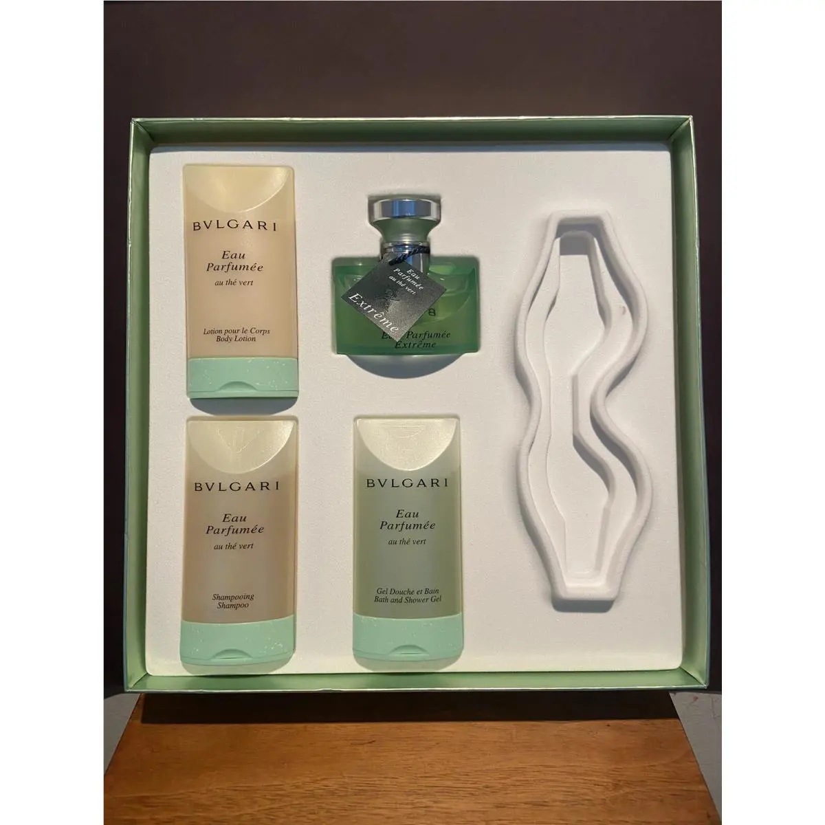 Bvlgari Eau Perfumee Extreme Au The Vert 1.7 OZ / 50 ml Edt Spray 4 Pieces Set