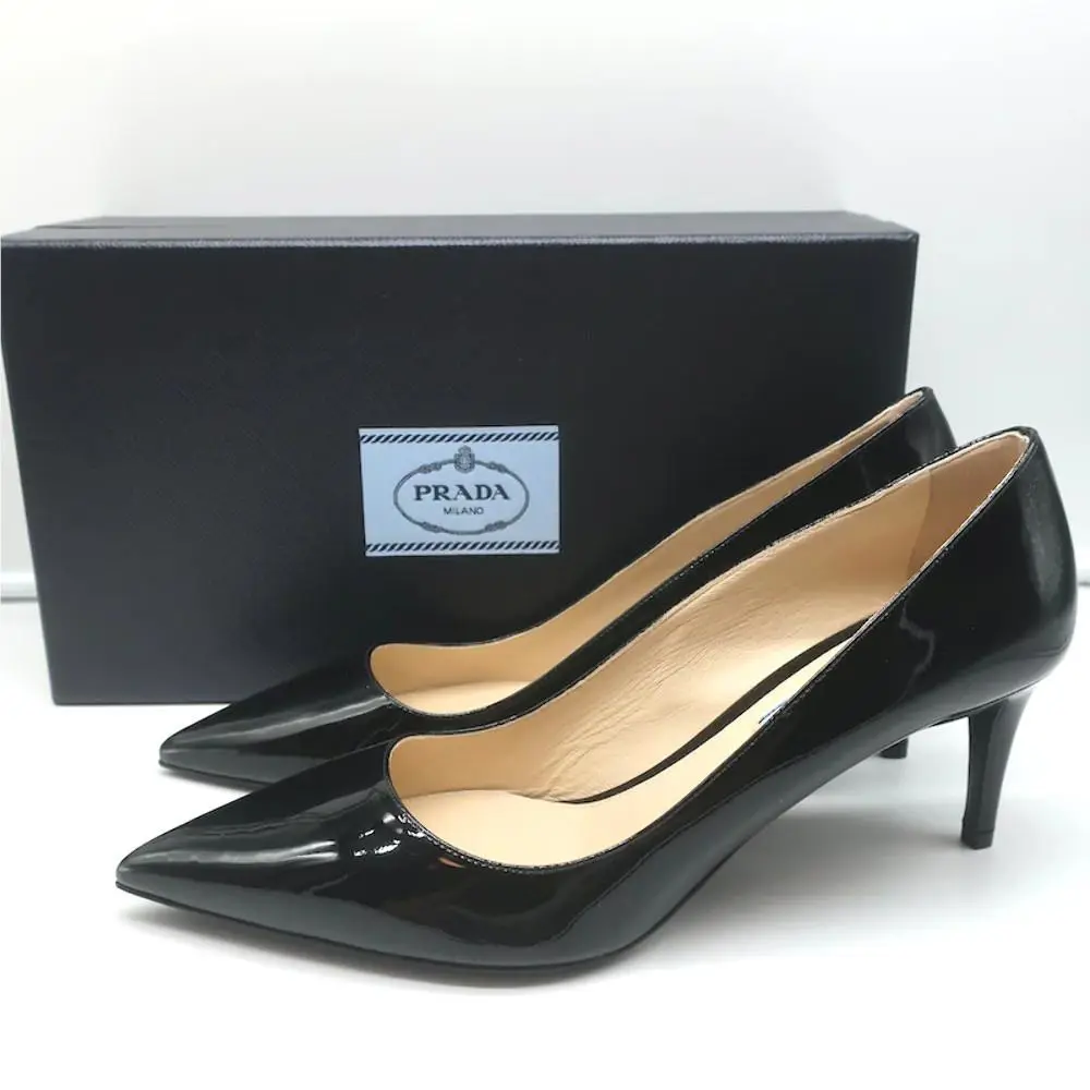 Prada Pumps Black Patent Leather Size 41 Pointed Toe Heels