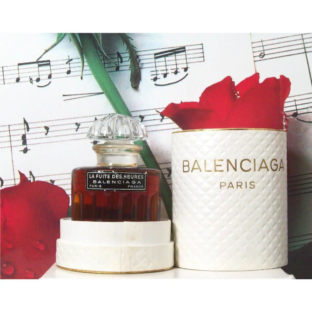 La Fuite Des Heures Parfum Splash 1.0 Oz. By Balenciaga. Vintage