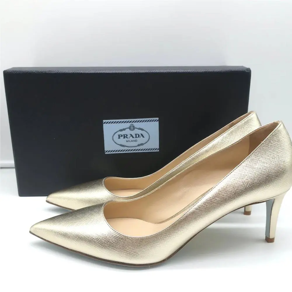 Prada Pumps Gold Metallic Saffiano Leather Size 41 Pointed Toe Heels