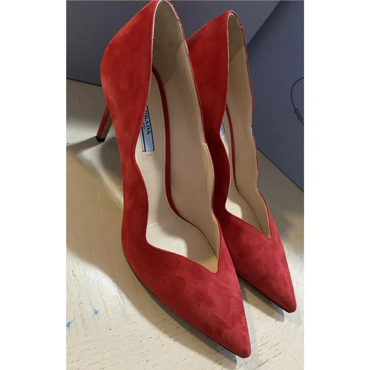 Prada Women Scallop Suede Pumps Shoes Rose 10 US/40 Eu Italy