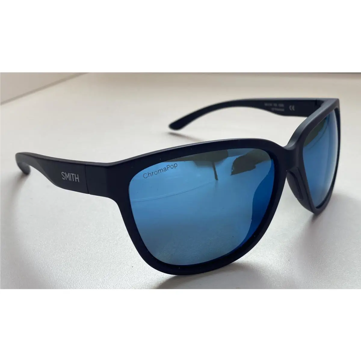 Smith Monterey Sunglasses Matte Midnight Chromapop Polarized - Blue Mirror