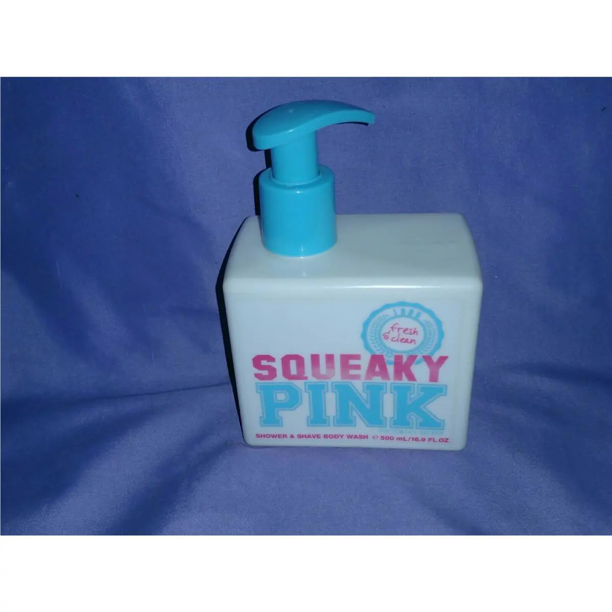 Victoria`s Secret Squeaky Pink Fresh Clean Shave Body Wash 16.9 FL OZ Rare