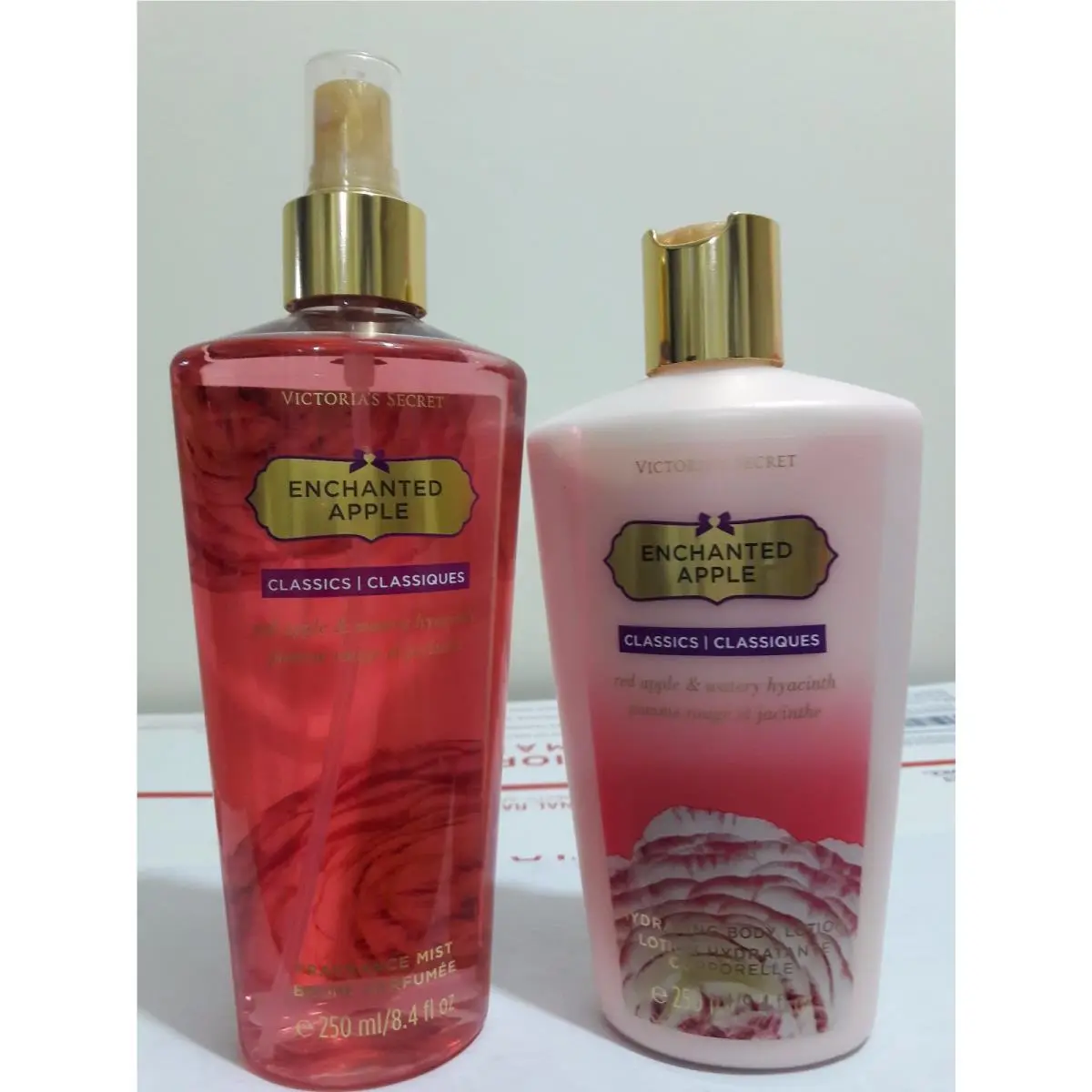 Victoria`s Secret Enchanted Apple Fragrance Mist Body Lotion Set
