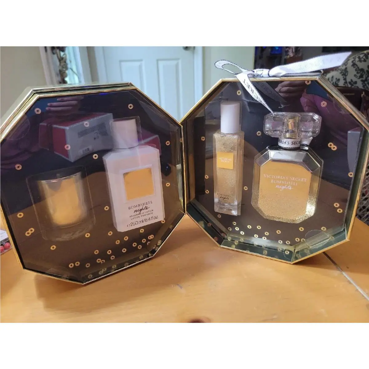 Victoria`s Secret Bombshell Nights Gift Set Perfume Lotion Candle Shimmer Oil
