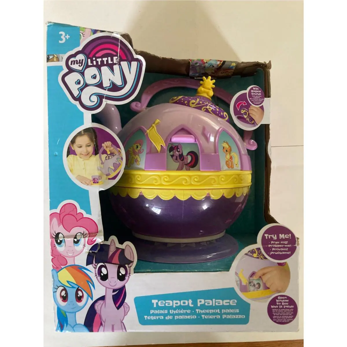My Little Pony G4 Fim Teapot Palace Lights up Musical Nos