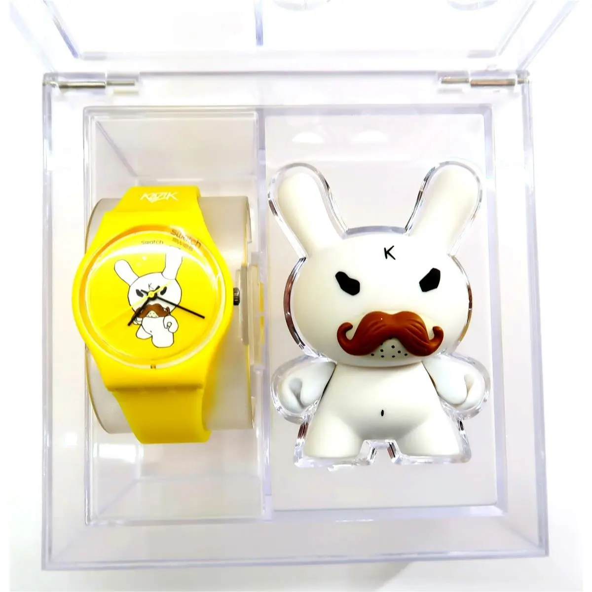 Swatch Kidrobot Watch Ski Instructor GJ130 Case Papers 2012 Nos