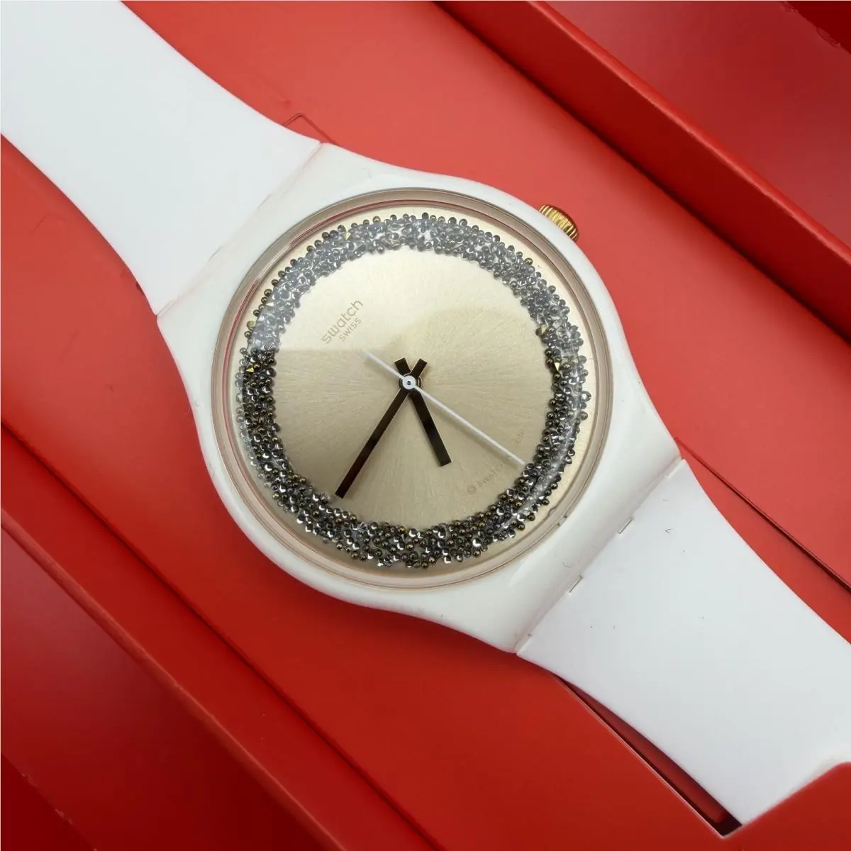 Sparklelightening SUOW168 White Gold Crystal Quartz Watch 41mm by Swatch