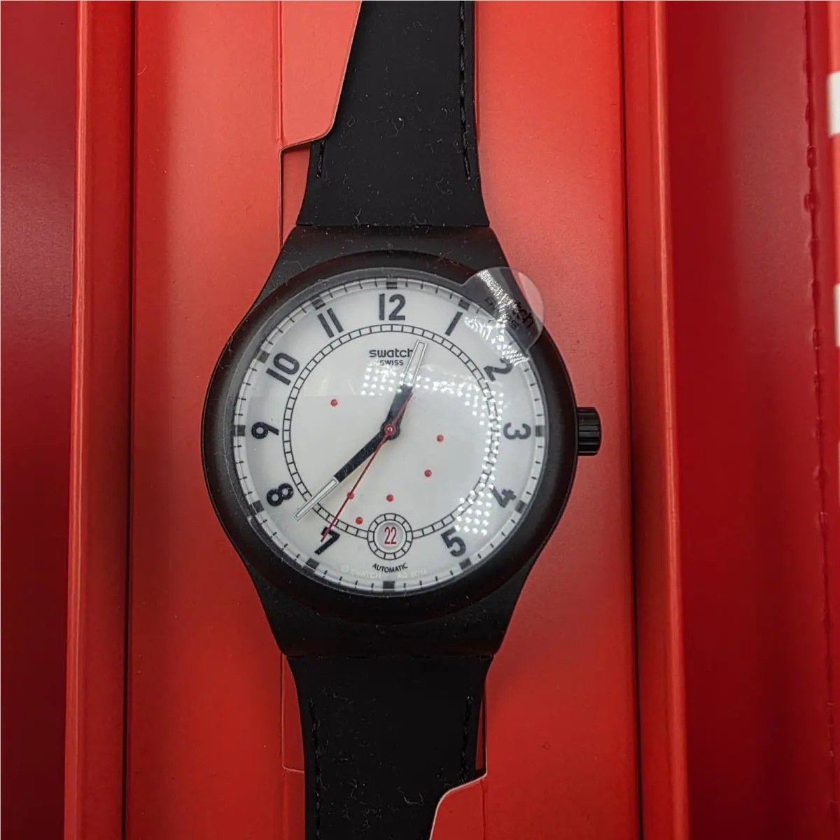 Swiss Swatch Sistem51 Chic Automatic White Dial Black Silicone Unisex 42MM