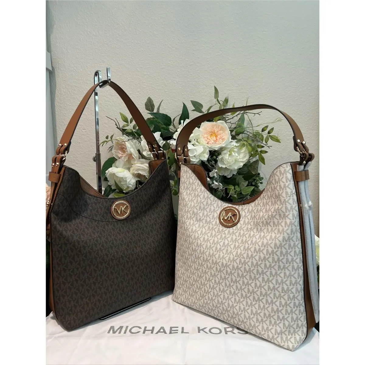 Michael Kors Leather/canvas Bowery Hobo/shoulder Bag Vanilla/bone/brown