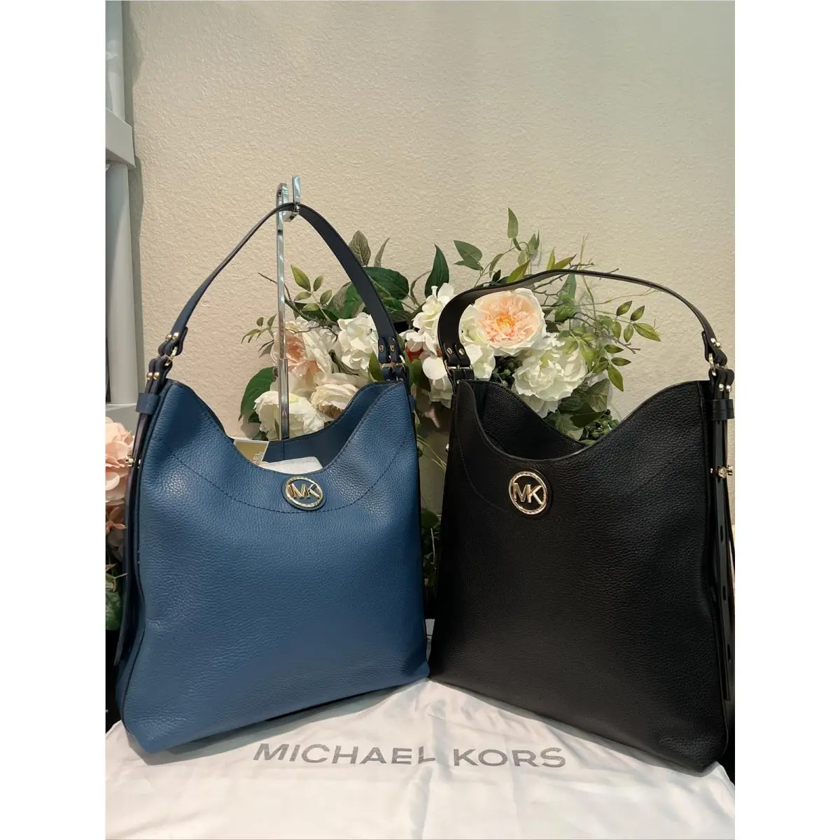 Michael Kors Pebble Leather Bowery Hobo/shoulder Bag Black or Chambray Blue