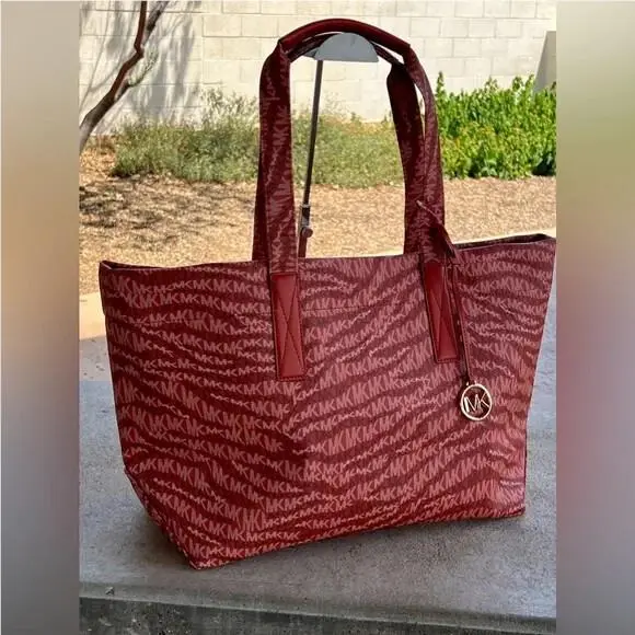 Michael Kors  bag  Michael Michael - Select: Deep Orange, Handle/Strap: Deep Orange, Marigold Yellow, Olive Green, Hardware: Gold-toned 11