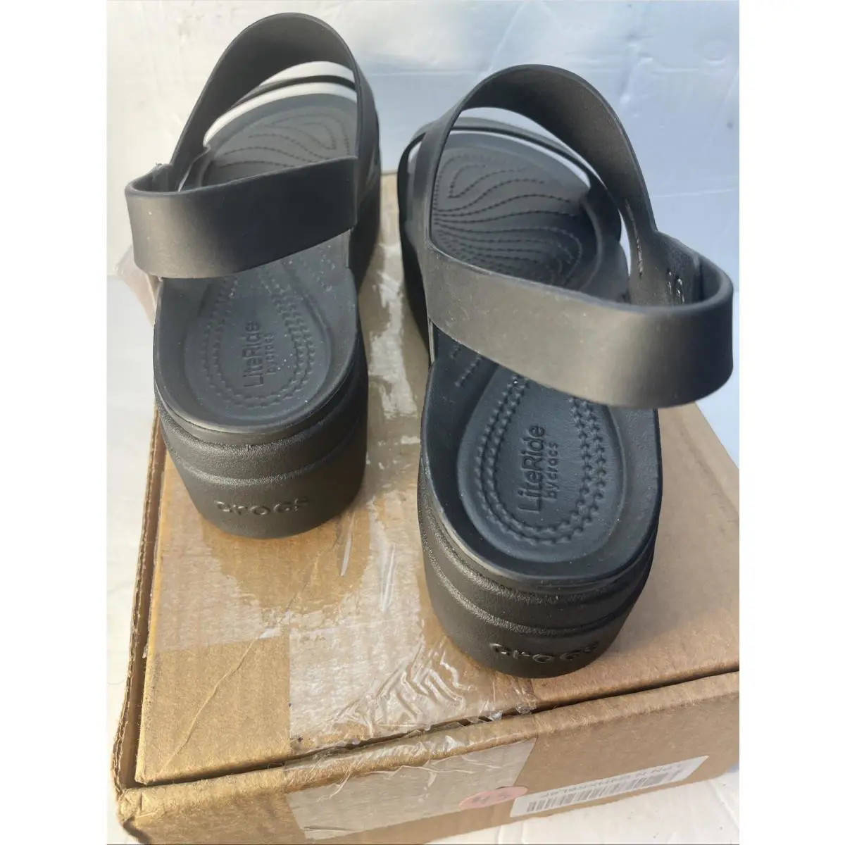 Crocs shoes - 206453 - Brooklyn Low Wedge Sandal - 2064543 - Multi/Stucco-Snake 0