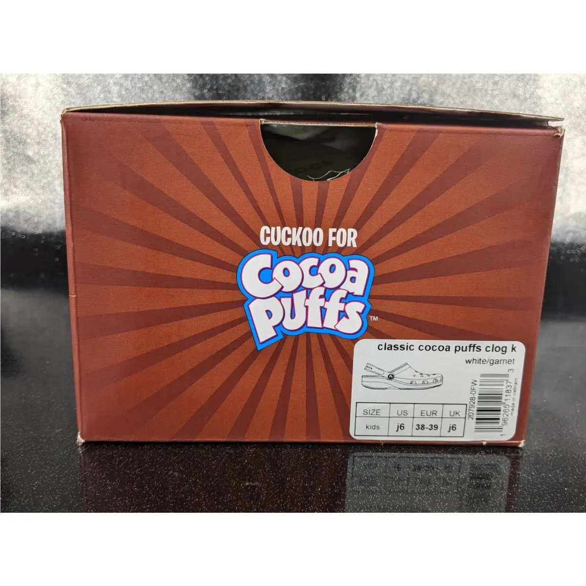 Crocs shoes - Crocs Cocoa Puffs Cereal - Cocoa Puffs Cereal - 207928-0FW - White 9