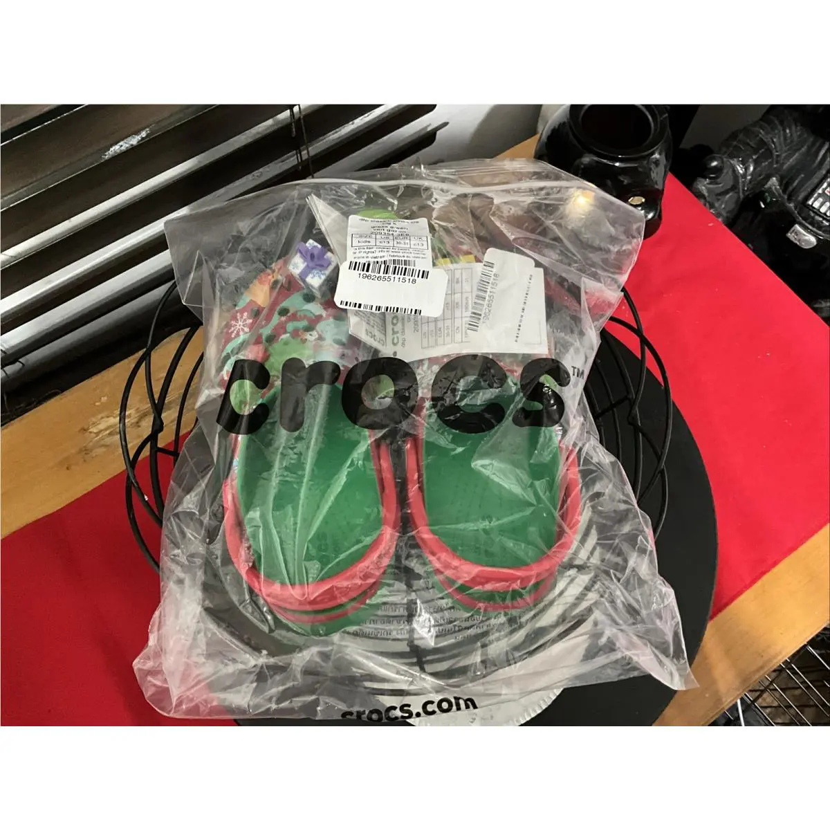 Crocs shoes - Disneyland 2023 - Disneyland - Red 3