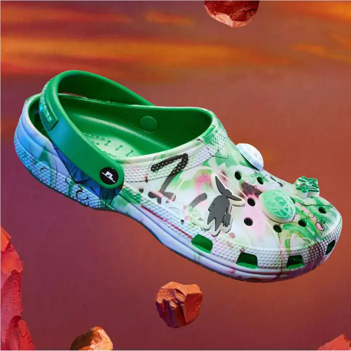 Futura Laboratories Crocs Classic Clog Green Ivy Size: 9 In Hand