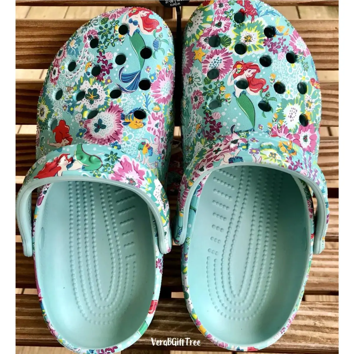 Crocs shoes - Vera Bradley Clog - Vera Bradley Clog - Blue (UPC: 0196265112838) 0