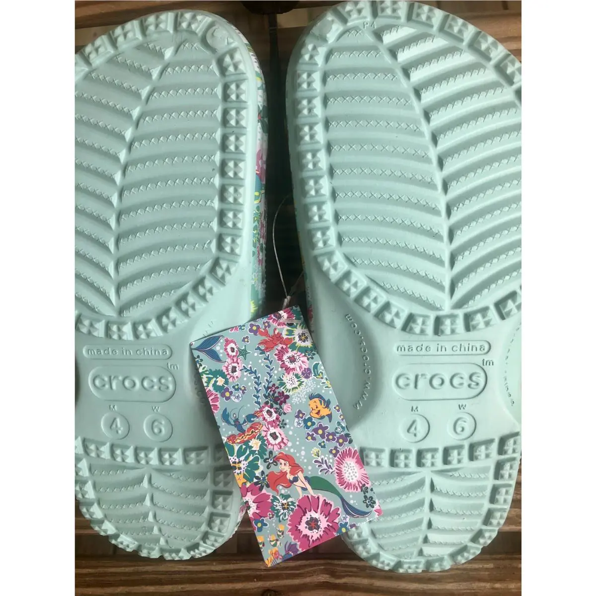 Crocs shoes - Vera Bradley Clog - Vera Bradley Clog - Blue (UPC: 0196265112838) 3
