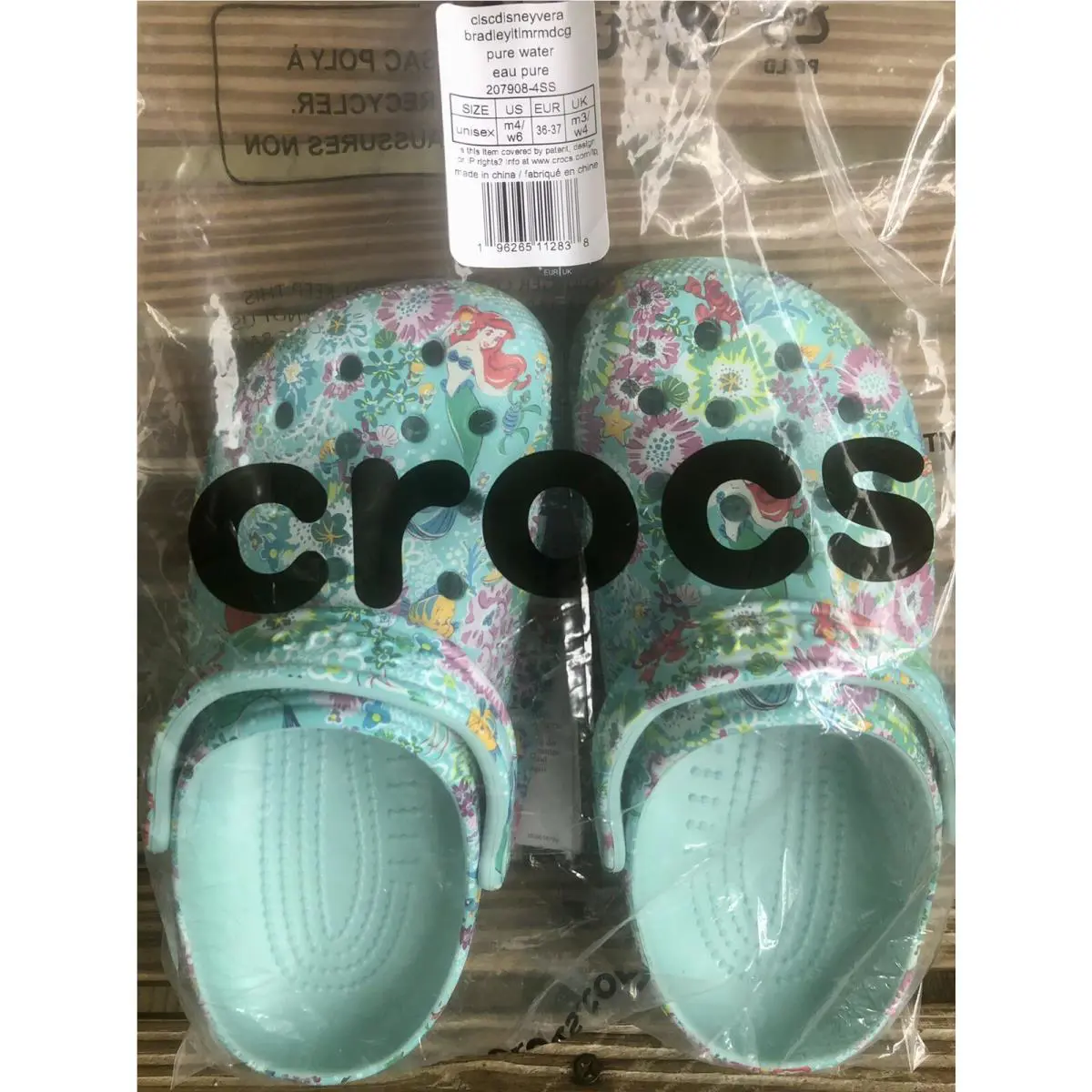 Crocs shoes - Vera Bradley Clog - Vera Bradley Clog - Blue (UPC: 0196265112838) 6