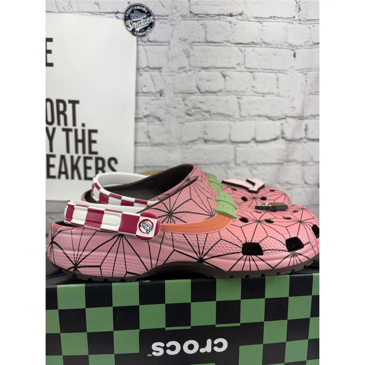 Crocs shoes - Pink 3