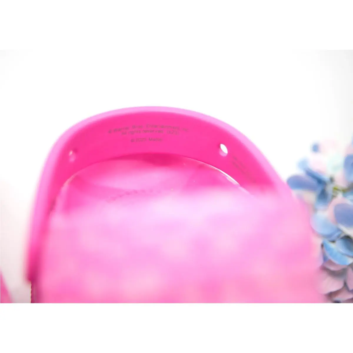 Crocs shoes - Pink (UPC: 196265476756) 1