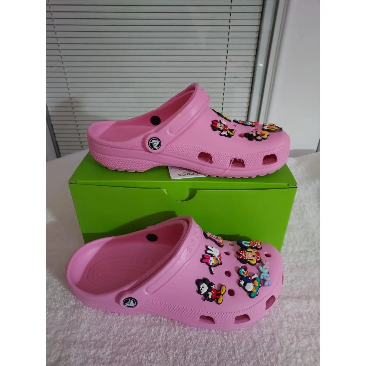 Crocs shoes - Pink 3