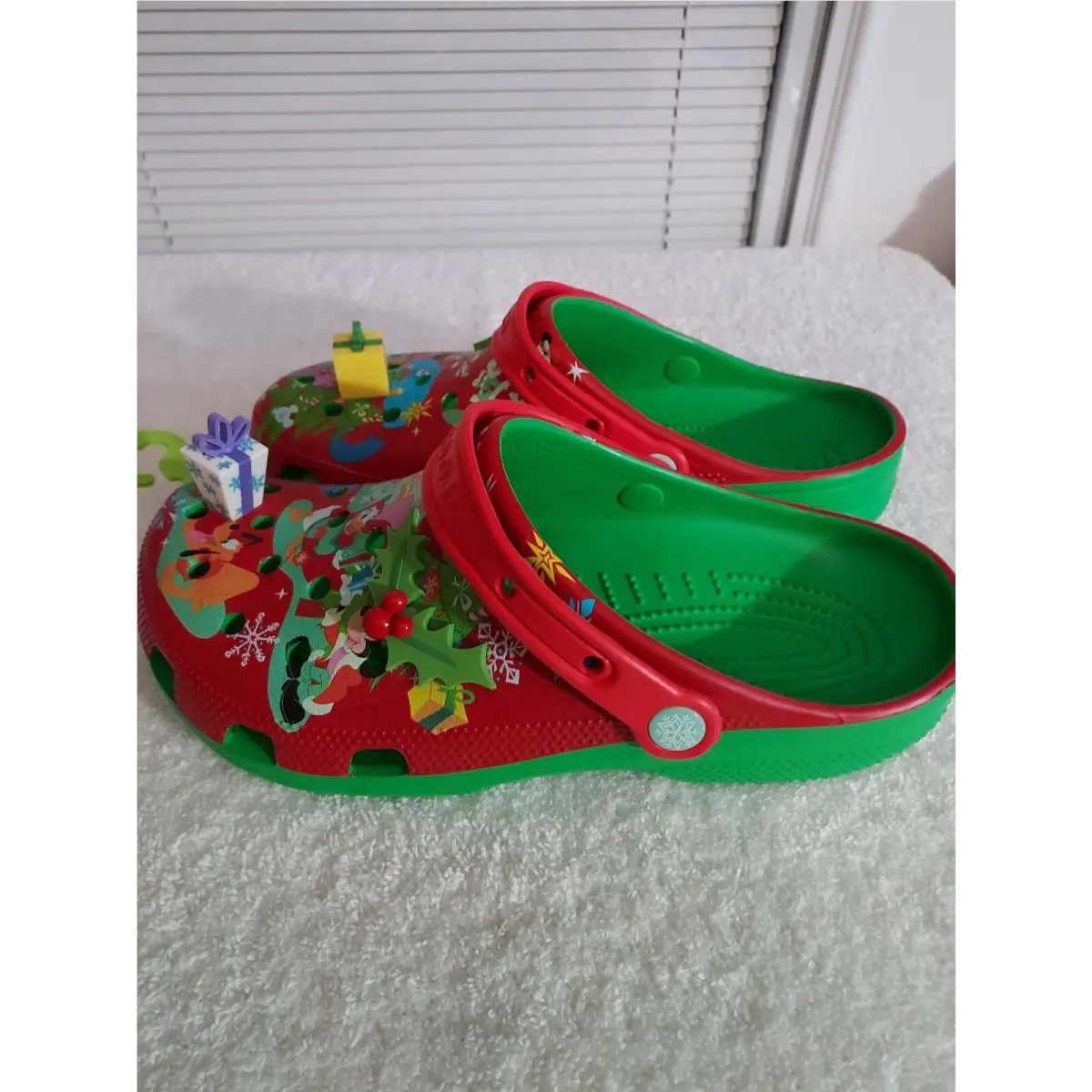 Crocs shoes - Red 2