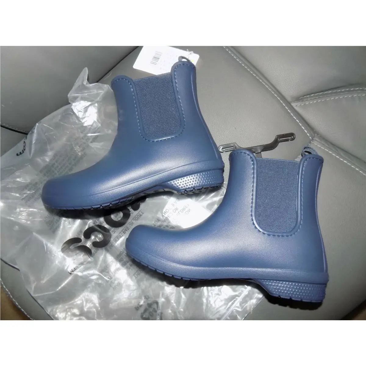 Crocs shoes - Blue (UPC: 191448216457) 1